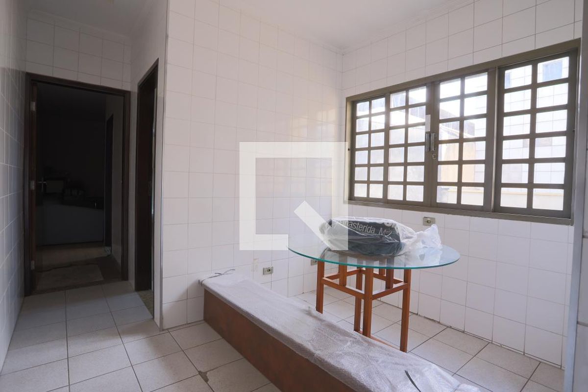 Casa, 3 quartos, 210 m² - Foto 18