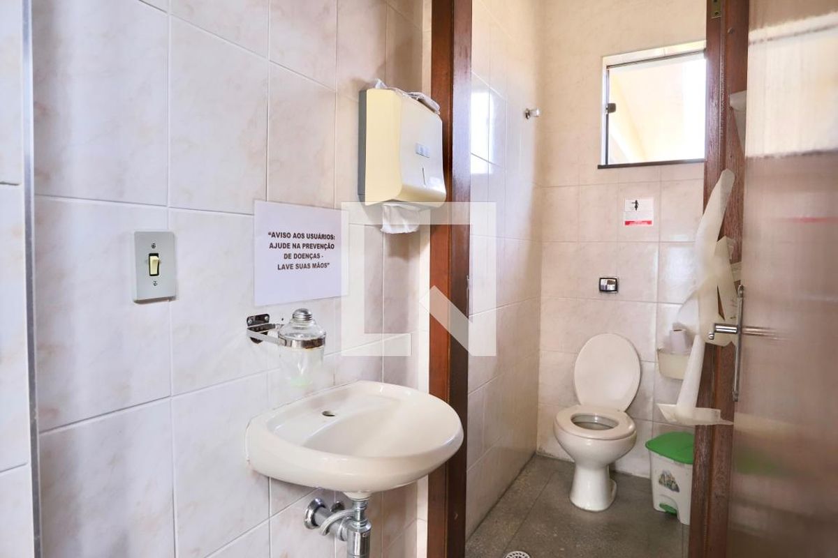 Casa, 3 quartos, 210 m² - Foto 23
