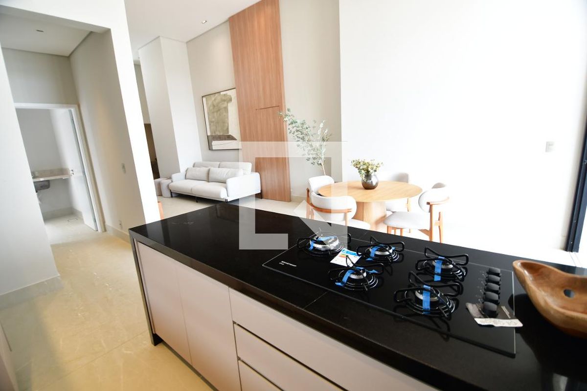 Casa à Venda - Lot. Alphaville Campinas, 3 Quartos,  423 m2 em , Campinas - sp | SoloBR
