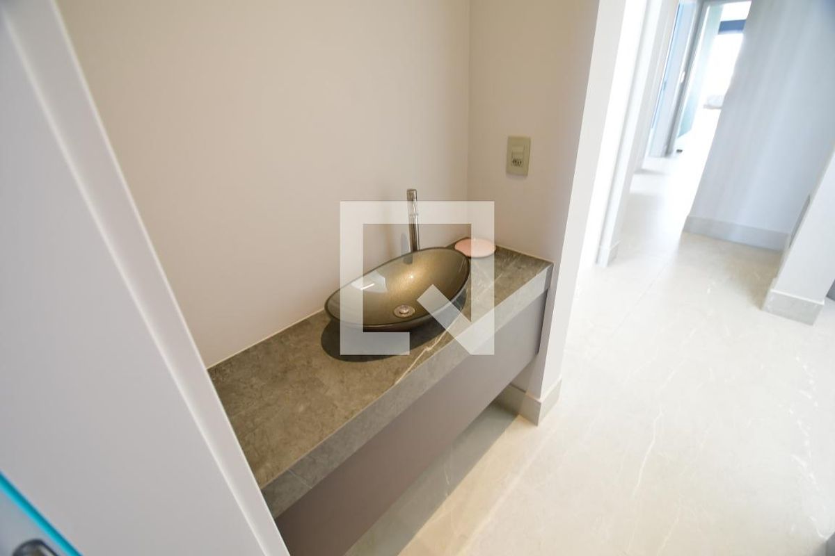 Casa à Venda - Lot. Alphaville Campinas, 3 Quartos,  423 m2 em , Campinas - sp | SoloBR