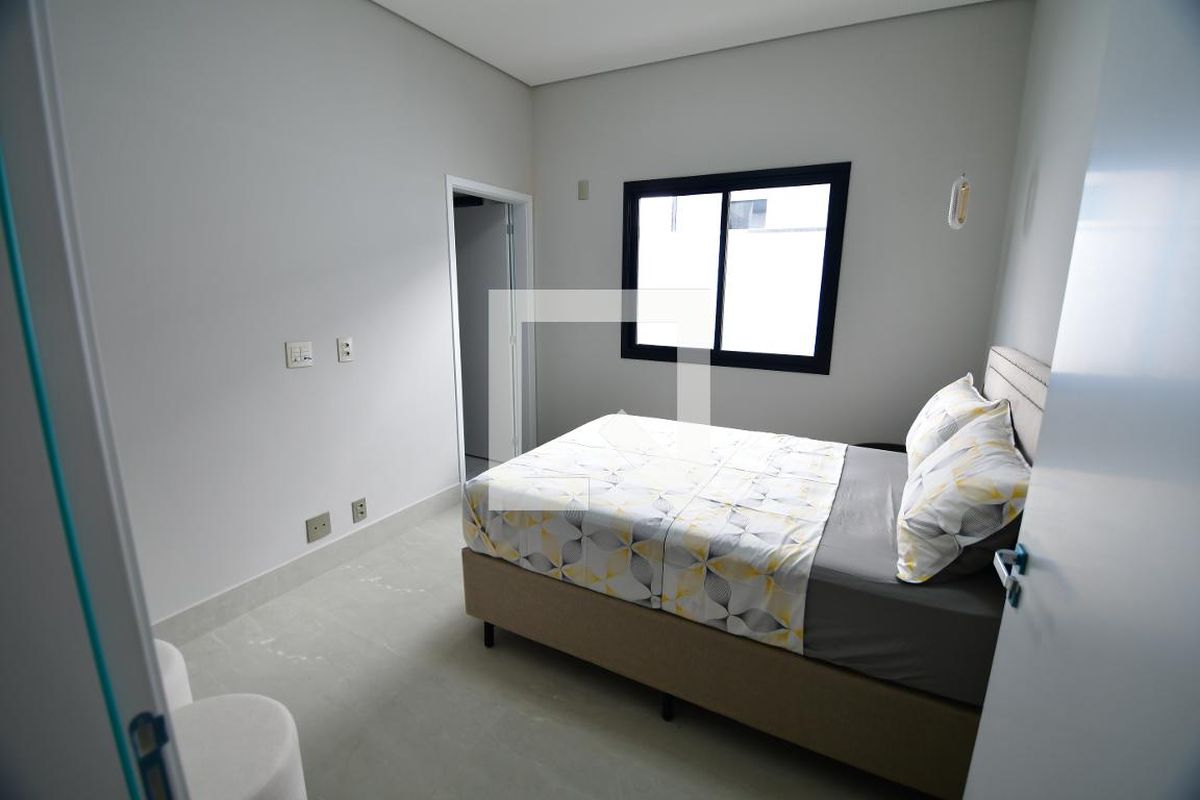Casa à Venda - Lot. Alphaville Campinas, 3 Quartos,  423 m2 em , Campinas - sp | SoloBR