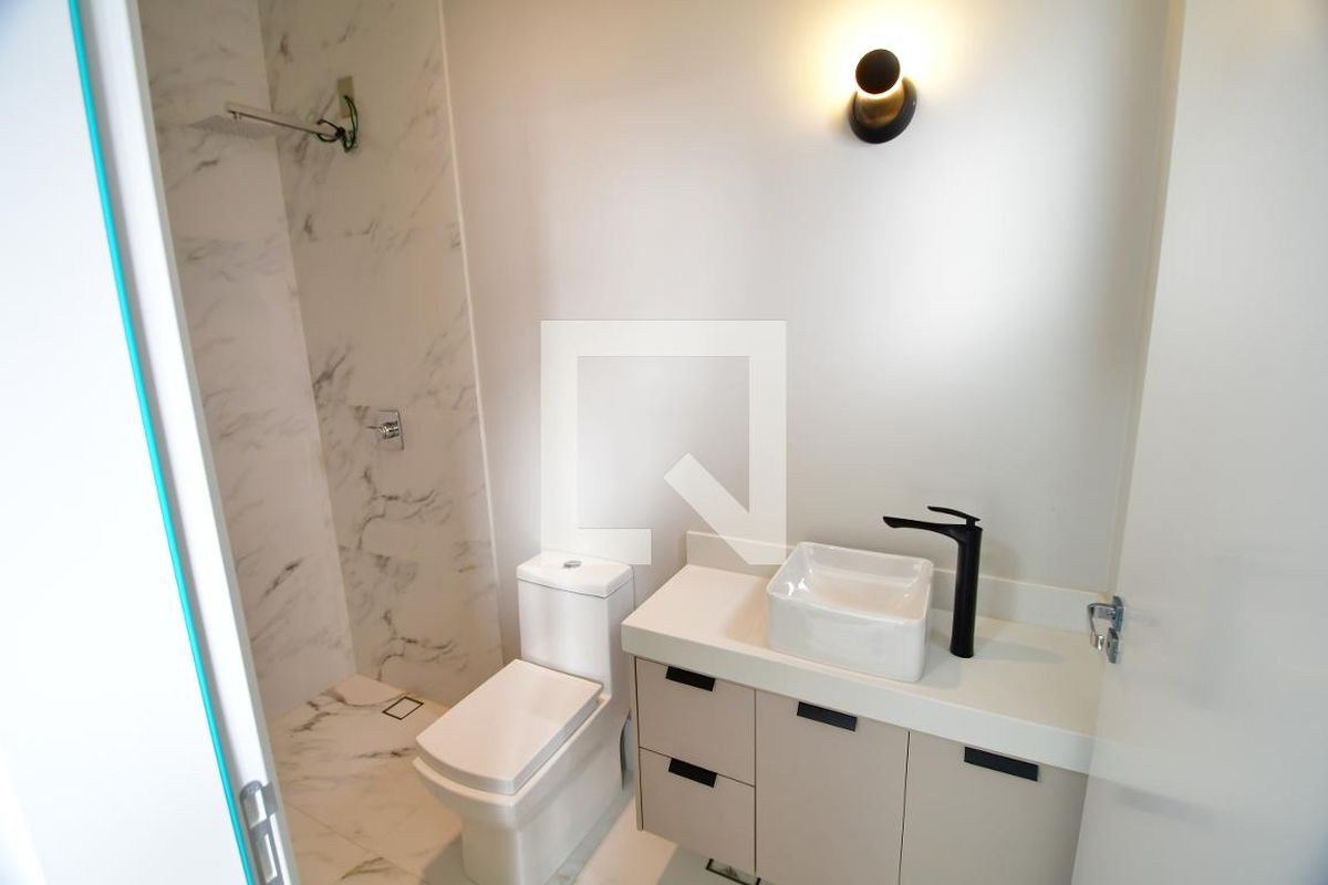 Casa à Venda - Lot. Alphaville Campinas, 3 Quartos,  423 m2 em , Campinas - sp | SoloBR