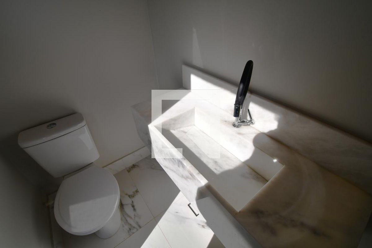 Casa à Venda - Lot. Alphaville Campinas, 3 Quartos,  423 m2 em , Campinas - sp | SoloBR