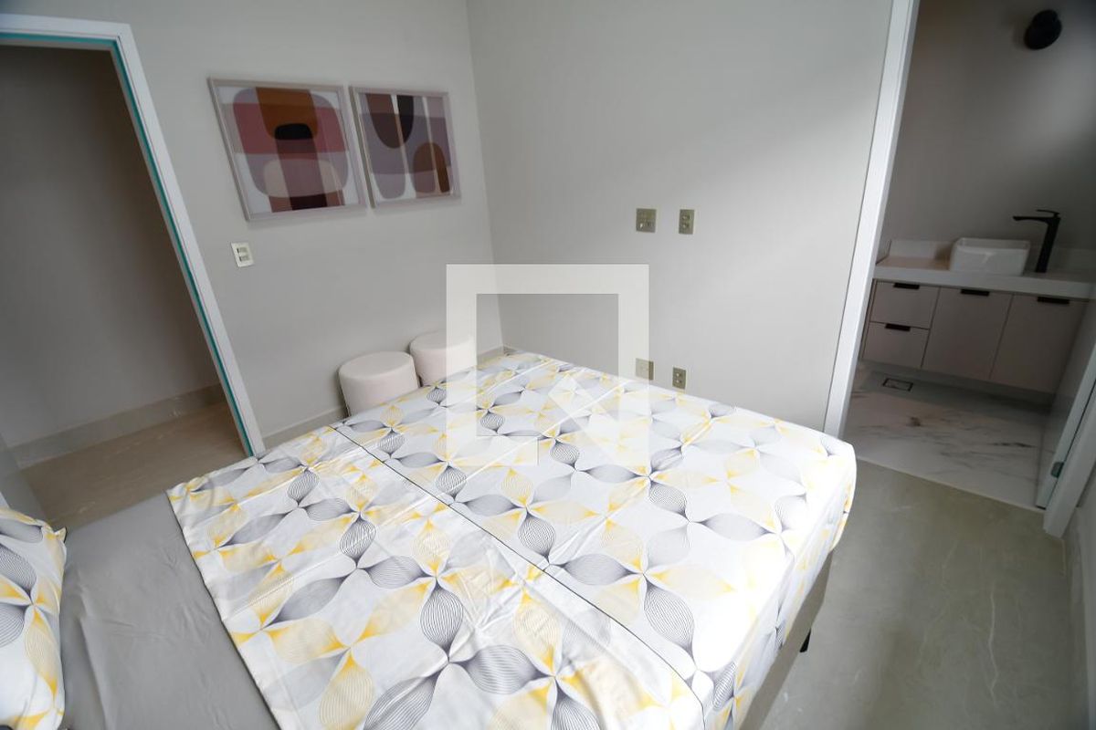 Casa à Venda - Lot. Alphaville Campinas, 3 Quartos,  423 m2 em , Campinas - sp | SoloBR