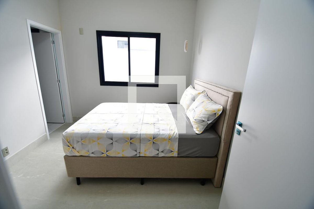 Casa à Venda - Lot. Alphaville Campinas, 3 Quartos,  423 m2 em , Campinas - sp | SoloBR