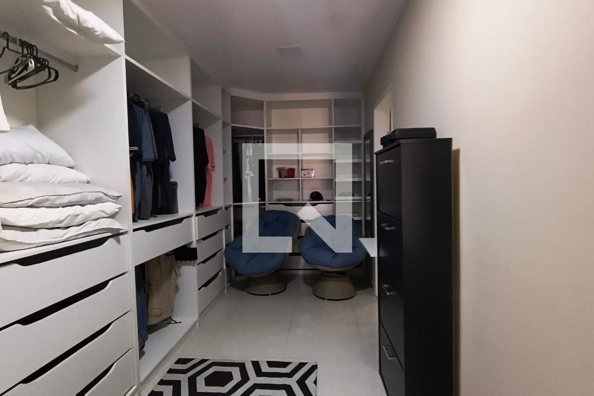 Casa, 4 quartos, 300 m² - Foto 21