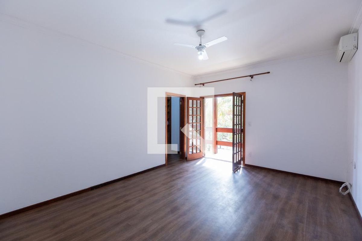 Casa à Venda - Jardim Chapadão, 4 Quartos,  330 m2 em , Campinas - sp | SoloBR