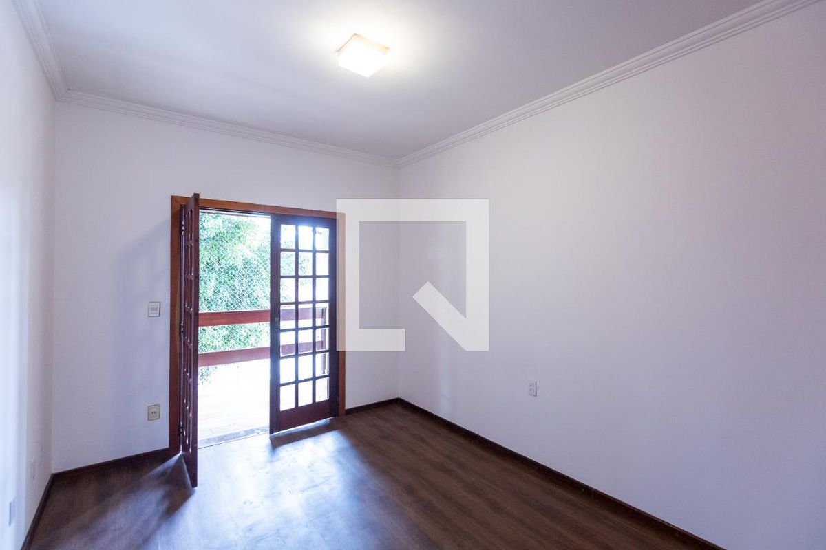 Casa à Venda - Jardim Chapadão, 4 Quartos,  330 m2 em , Campinas - sp | SoloBR