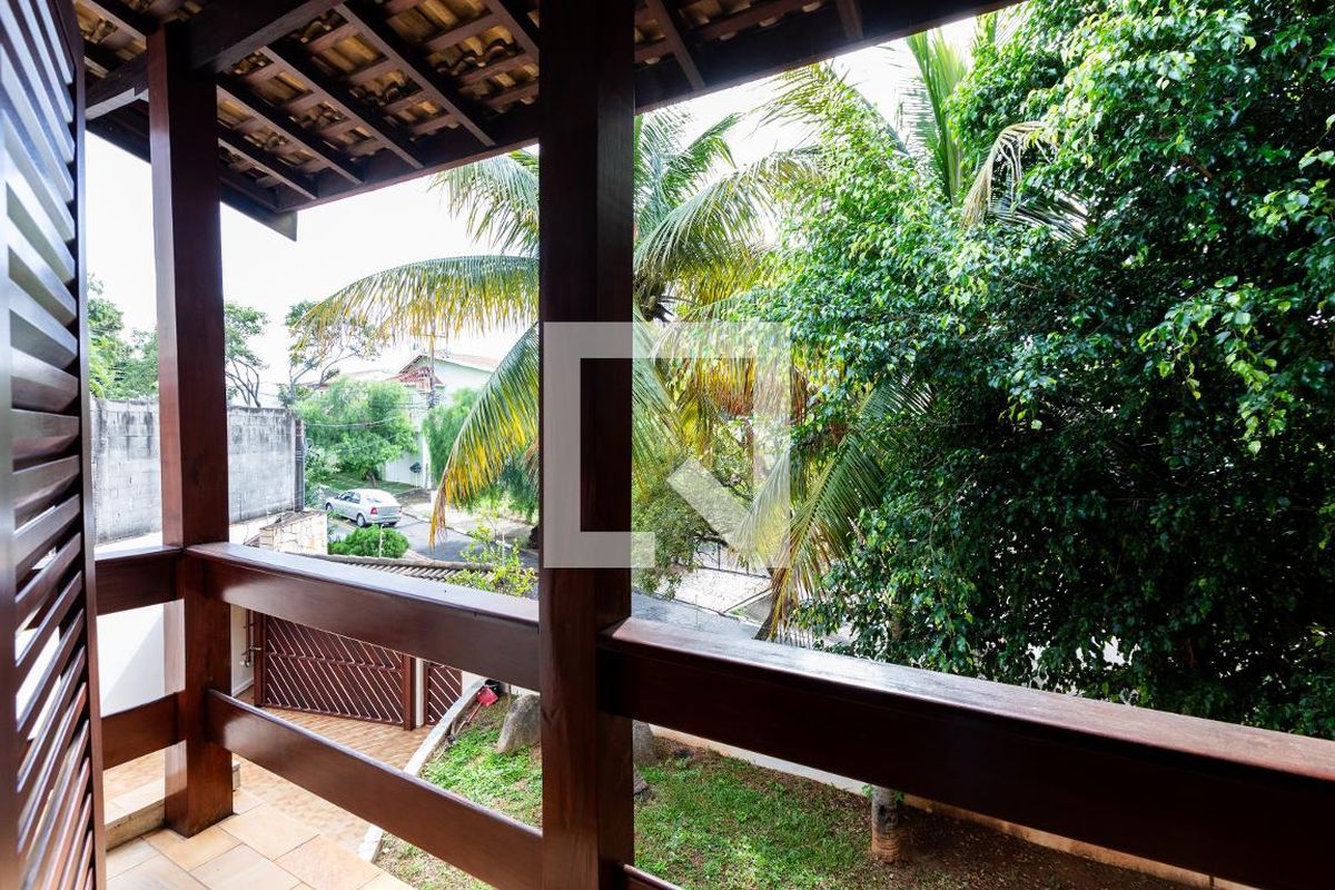Casa à Venda - Jardim Chapadão, 4 Quartos,  330 m2 em , Campinas - sp | SoloBR