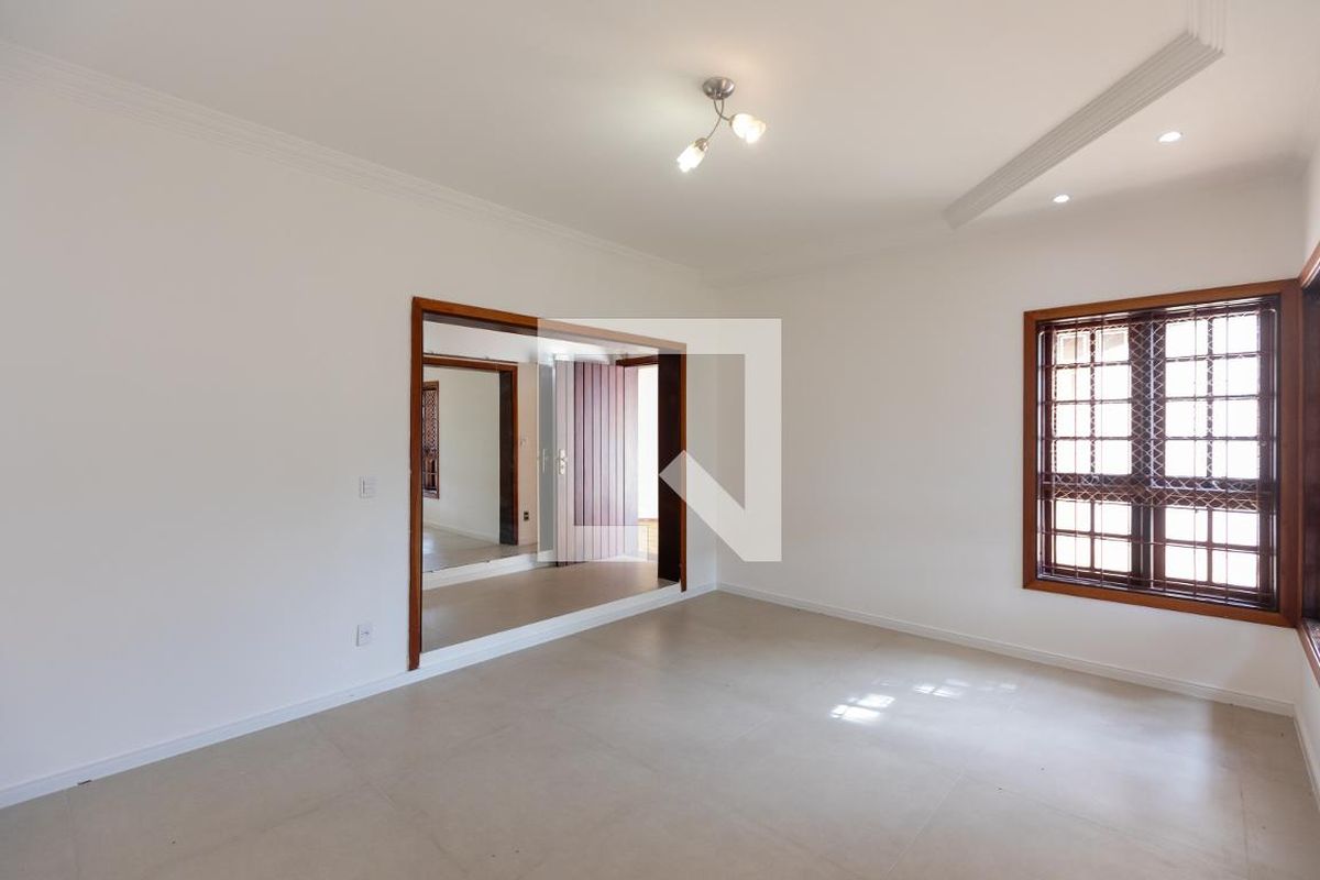 Casa à Venda - Jardim Chapadão, 4 Quartos,  330 m2 em , Campinas - sp | SoloBR