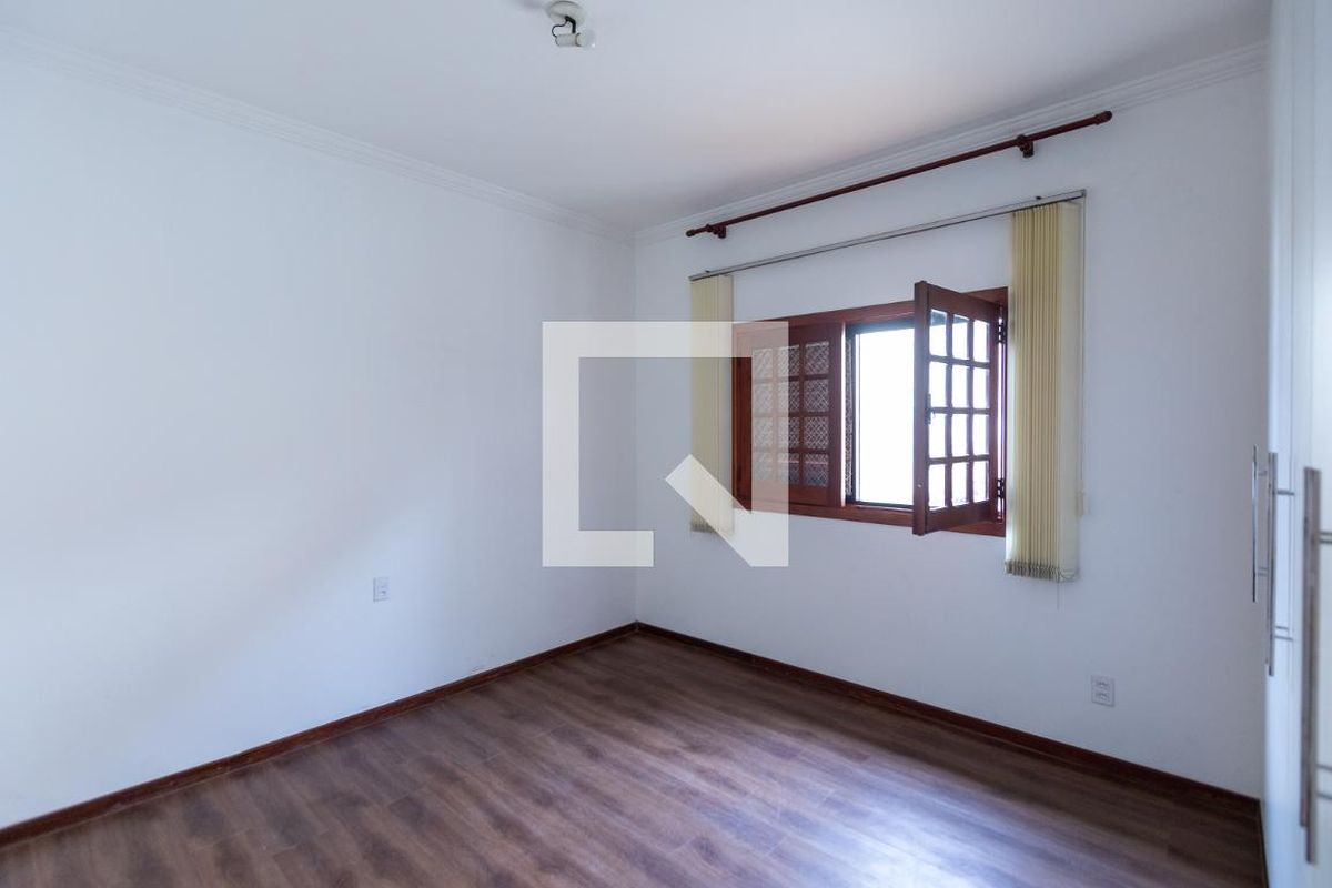 Casa à Venda - Jardim Chapadão, 4 Quartos,  330 m2 em , Campinas - sp | SoloBR