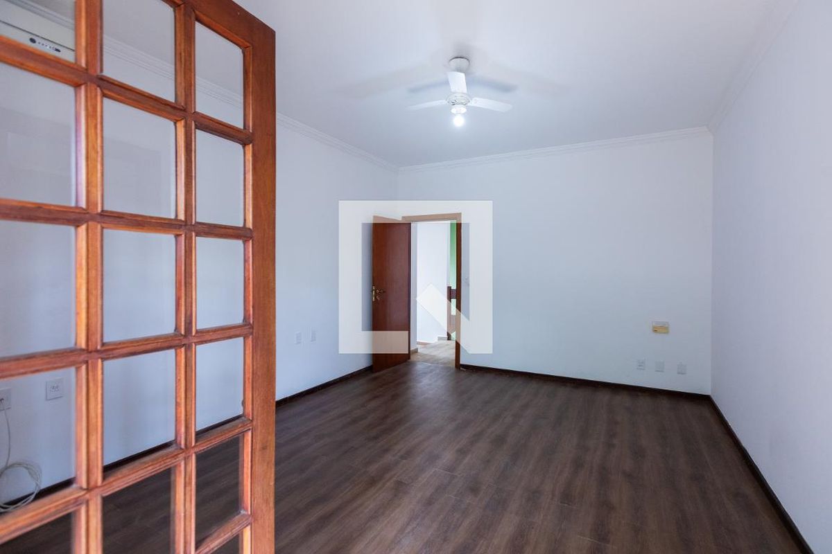 Casa à Venda - Jardim Chapadão, 4 Quartos,  330 m2 em , Campinas - sp | SoloBR