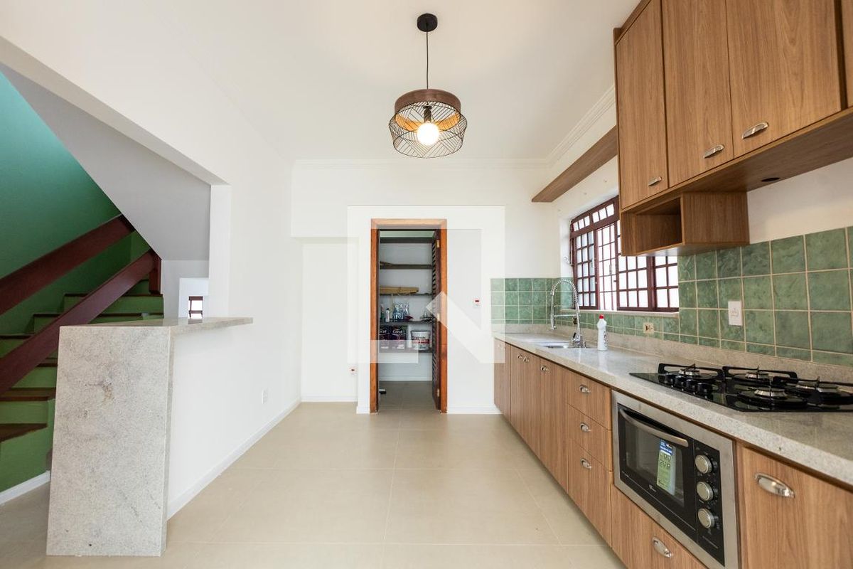Casa à Venda - Jardim Chapadão, 4 Quartos,  330 m2 em , Campinas - sp | SoloBR