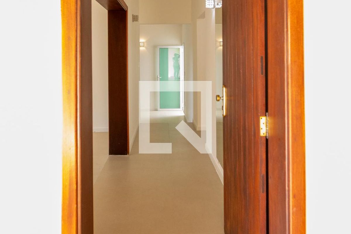 Casa à Venda - Jardim Chapadão, 4 Quartos,  330 m2 em , Campinas - sp | SoloBR