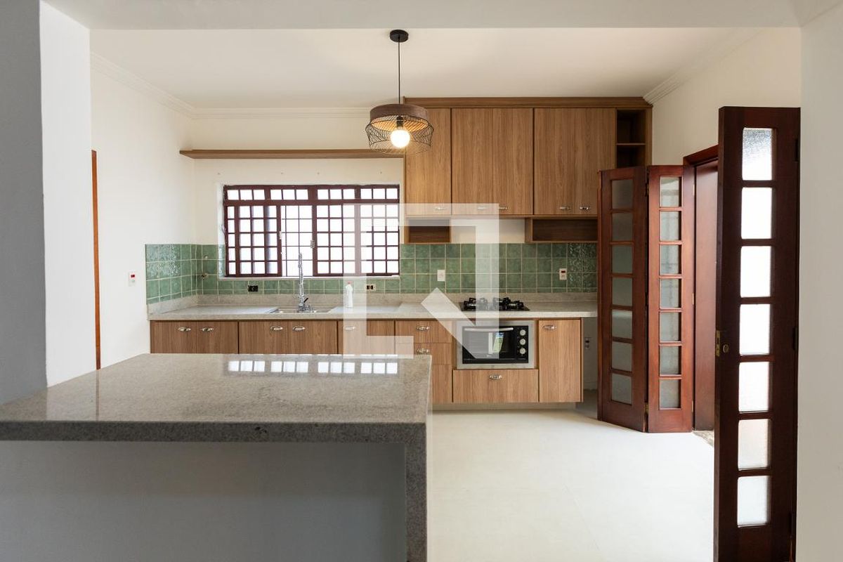 Casa à Venda - Jardim Chapadão, 4 Quartos,  330 m2 em , Campinas - sp | SoloBR