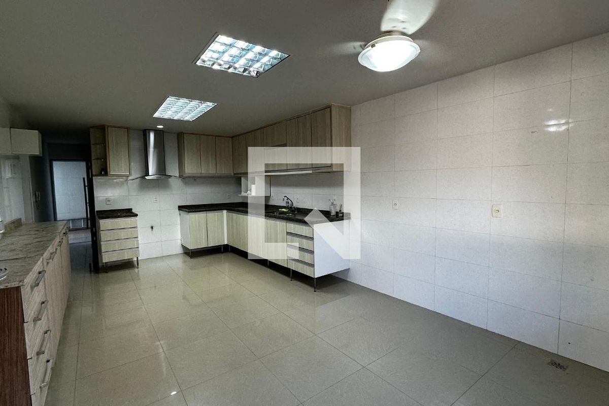 Casa, 5 quartos, 320 m² - Foto 54