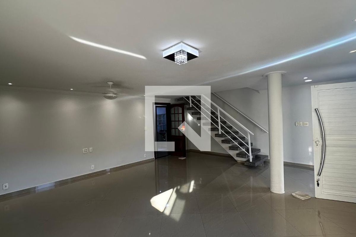 Casa, 5 quartos, 320 m² - Foto 2
