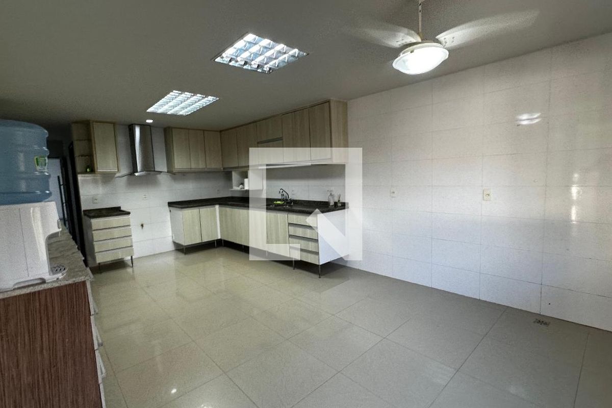 Casa, 5 quartos, 320 m² - Foto 52