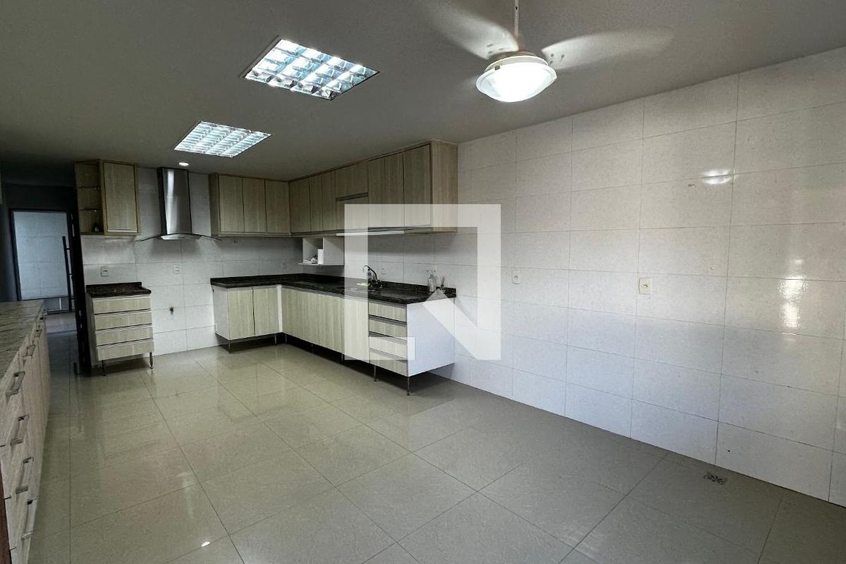 Casa, 5 quartos, 320 m² - Foto 53
