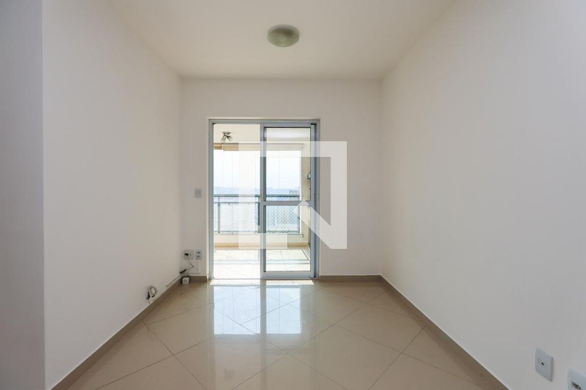 Apartamento, 3 quartos, 72 m² - Foto 2