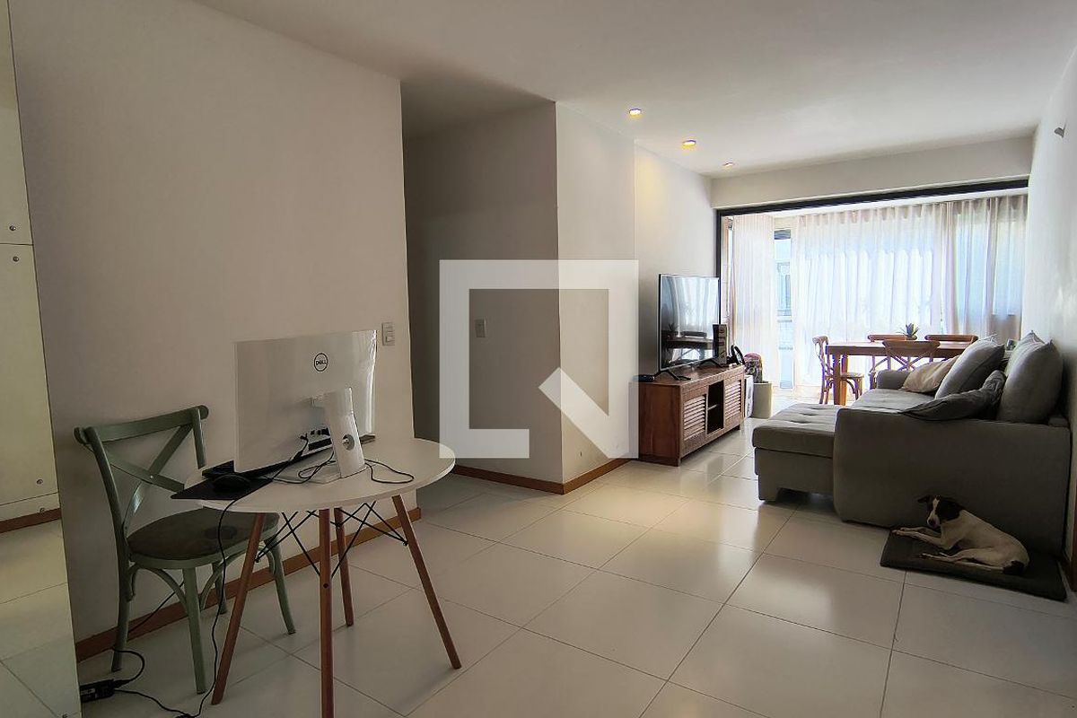 Apartamento, 2 quartos, 72 m² - Foto 1