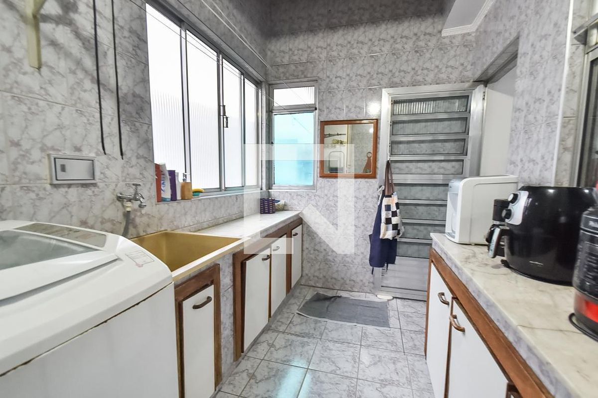 Casa, 8 quartos, 240 m² - Foto 24