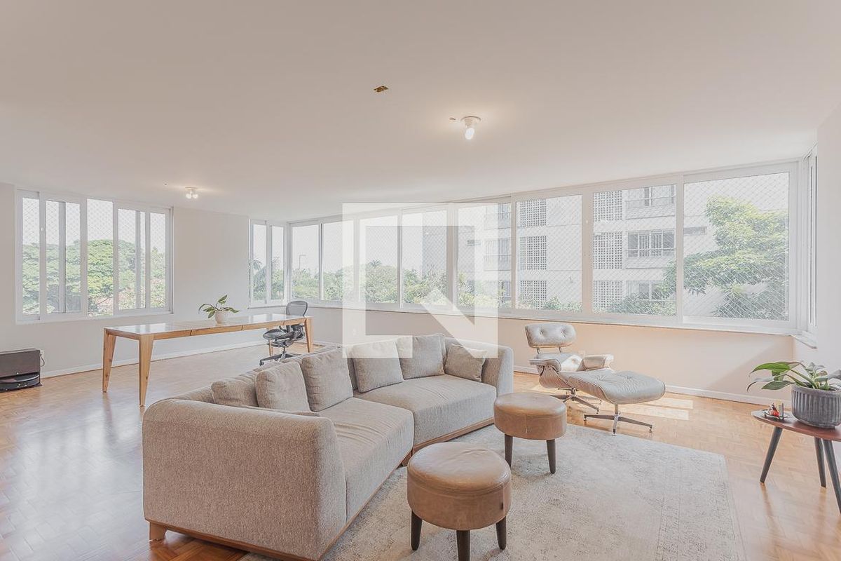 Apartamento, 3 quartos, 176 m² - Foto 1