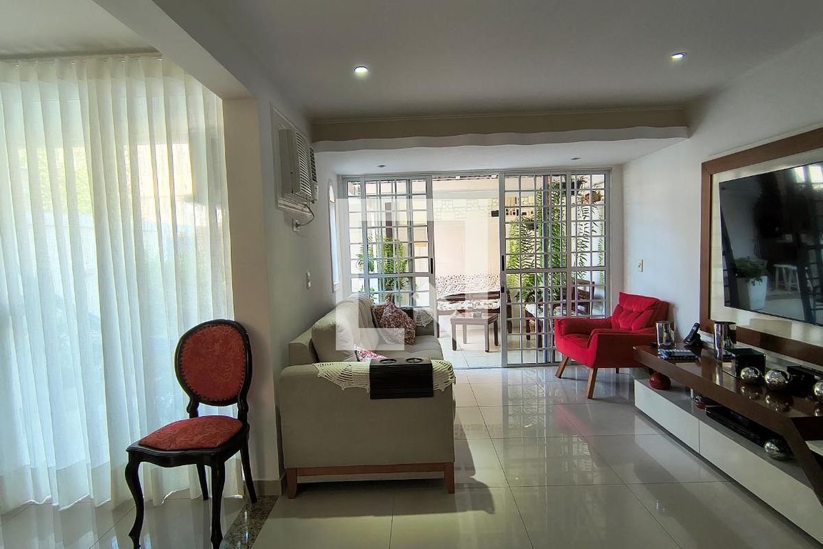 Casa, 3 quartos, 98 m² - Foto 2
