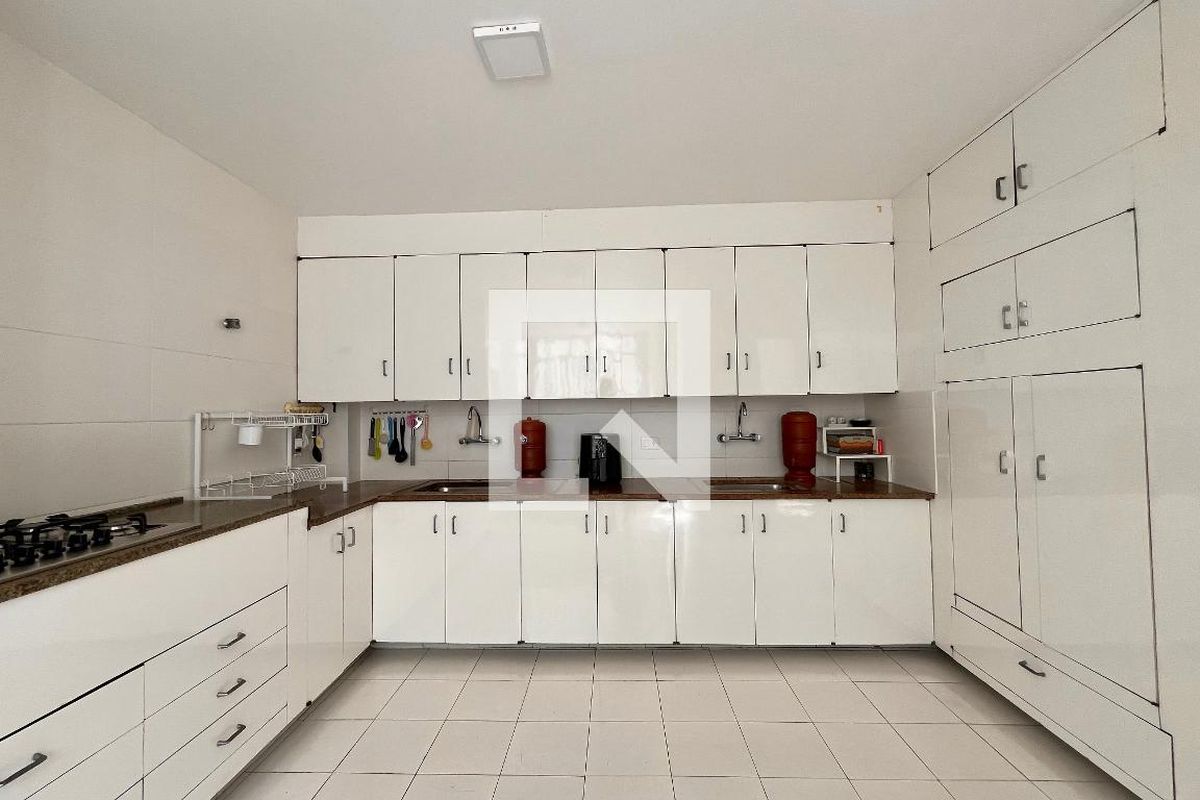Apartamento, 3 quartos, 250 m² - Foto 37