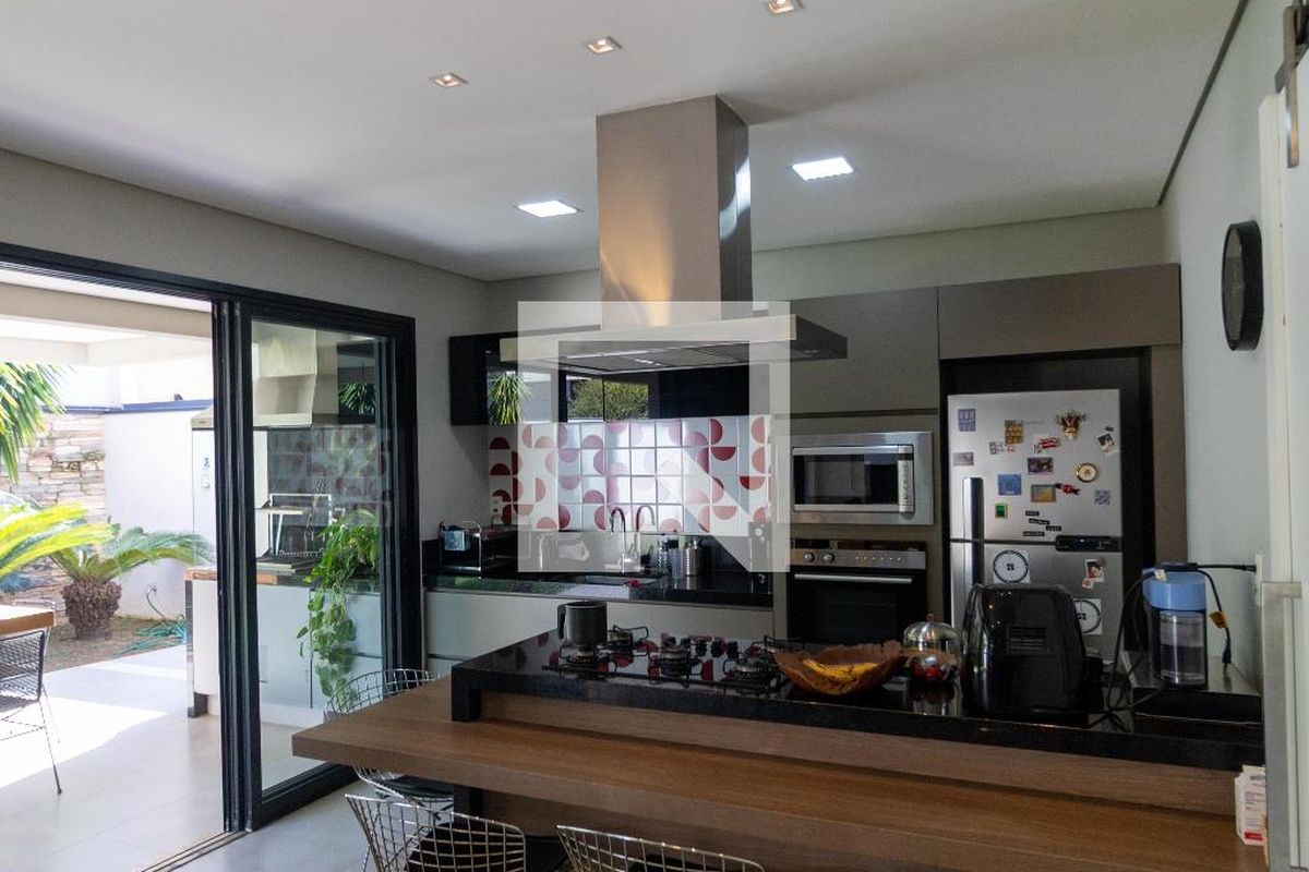 Casa à Venda - Res. Parque dos Alecrins, 4 Quartos,  280 m2 em , Campinas - sp | SoloBR
