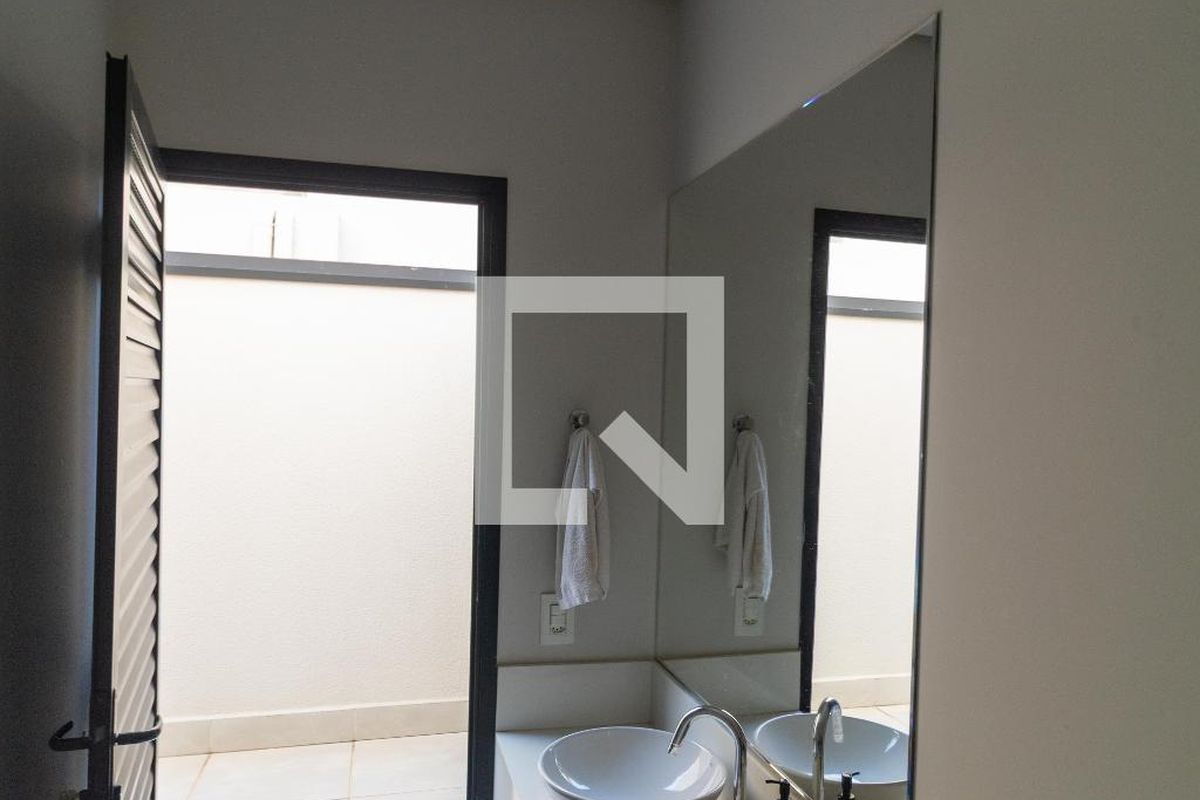 Casa à Venda - Res. Parque dos Alecrins, 4 Quartos,  280 m2 em , Campinas - sp | SoloBR