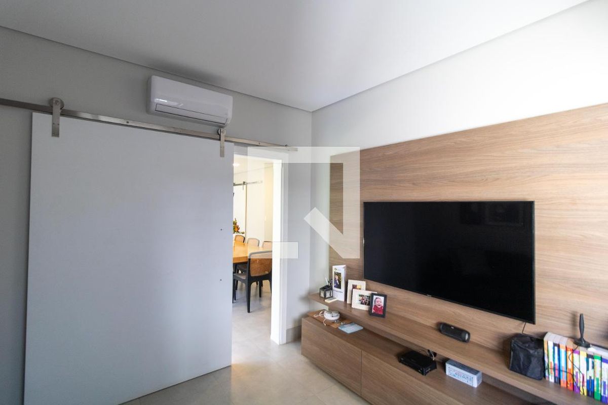 Casa à Venda - Res. Parque dos Alecrins, 4 Quartos,  280 m2 em , Campinas - sp | SoloBR