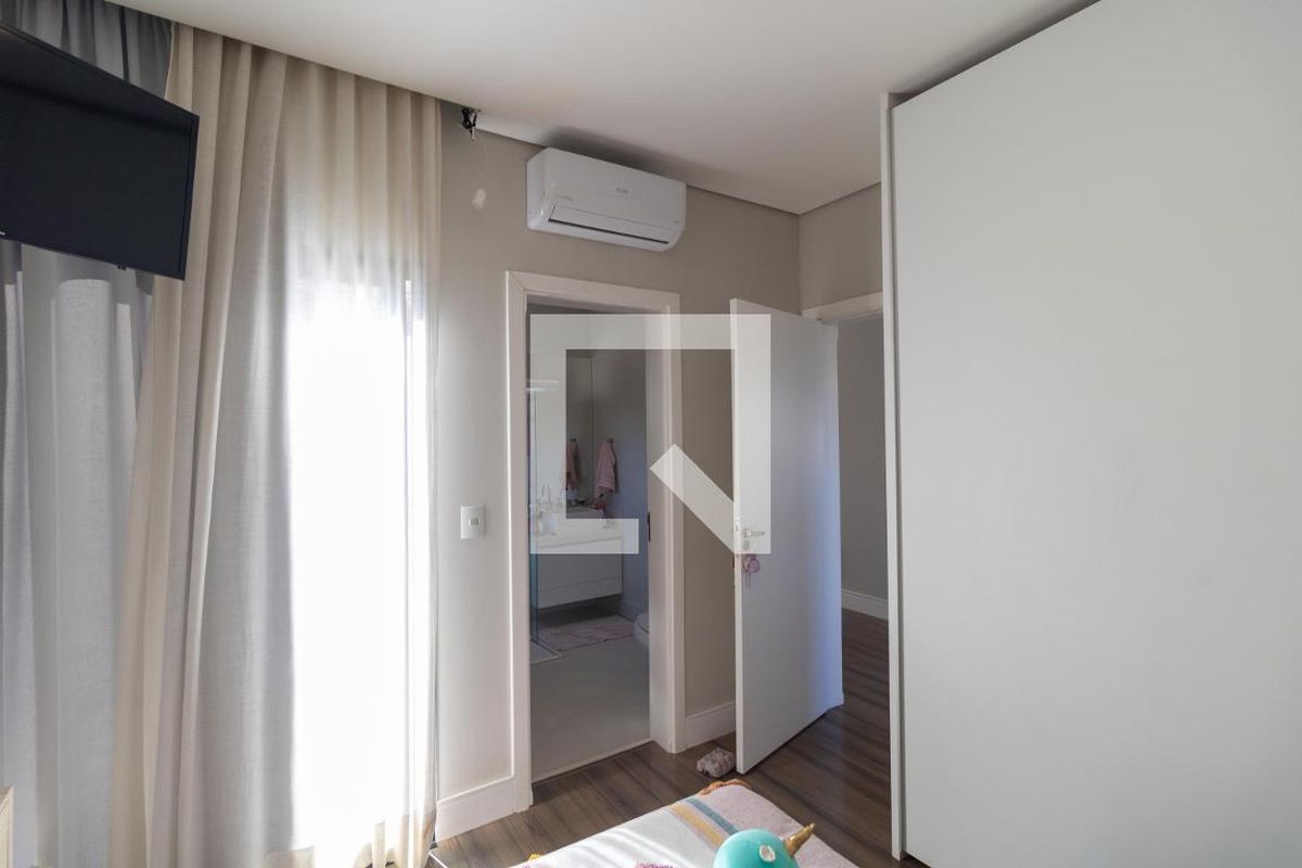 Casa à Venda - Res. Parque dos Alecrins, 4 Quartos,  280 m2 em , Campinas - sp | SoloBR