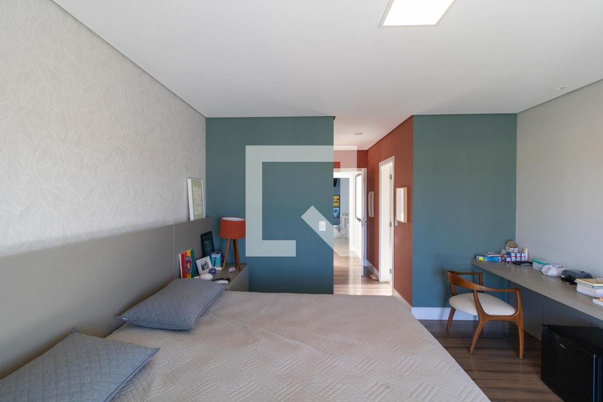 Casa à Venda - Res. Parque dos Alecrins, 4 Quartos,  280 m2 em , Campinas - sp | SoloBR