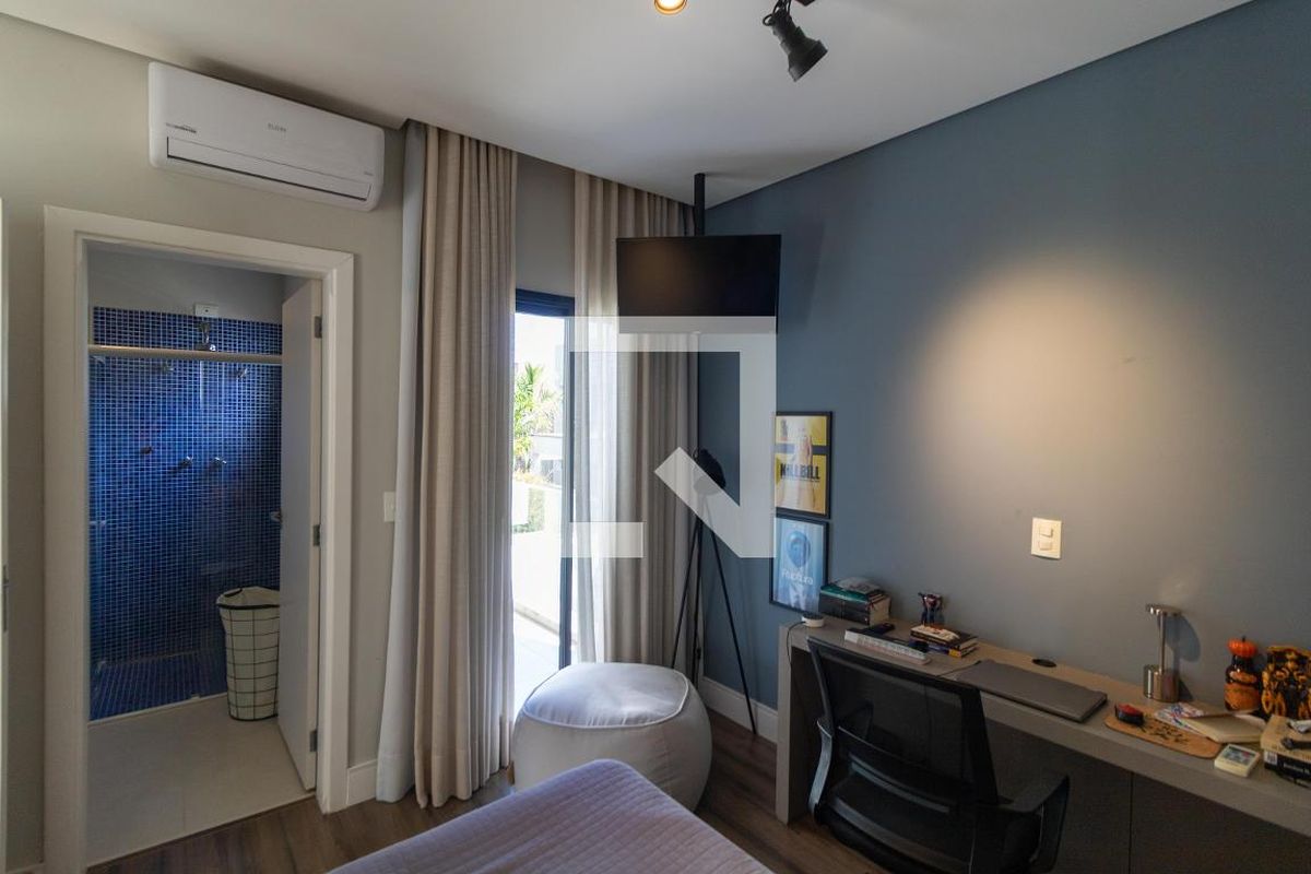 Casa à Venda - Res. Parque dos Alecrins, 4 Quartos,  280 m2 em , Campinas - sp | SoloBR