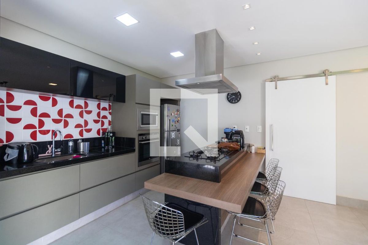 Casa à Venda - Res. Parque dos Alecrins, 4 Quartos,  280 m2 em , Campinas - sp | SoloBR