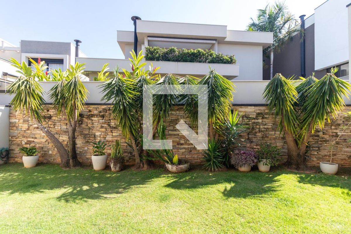 Casa à Venda - Res. Parque dos Alecrins, 4 Quartos,  280 m2 em , Campinas - sp | SoloBR