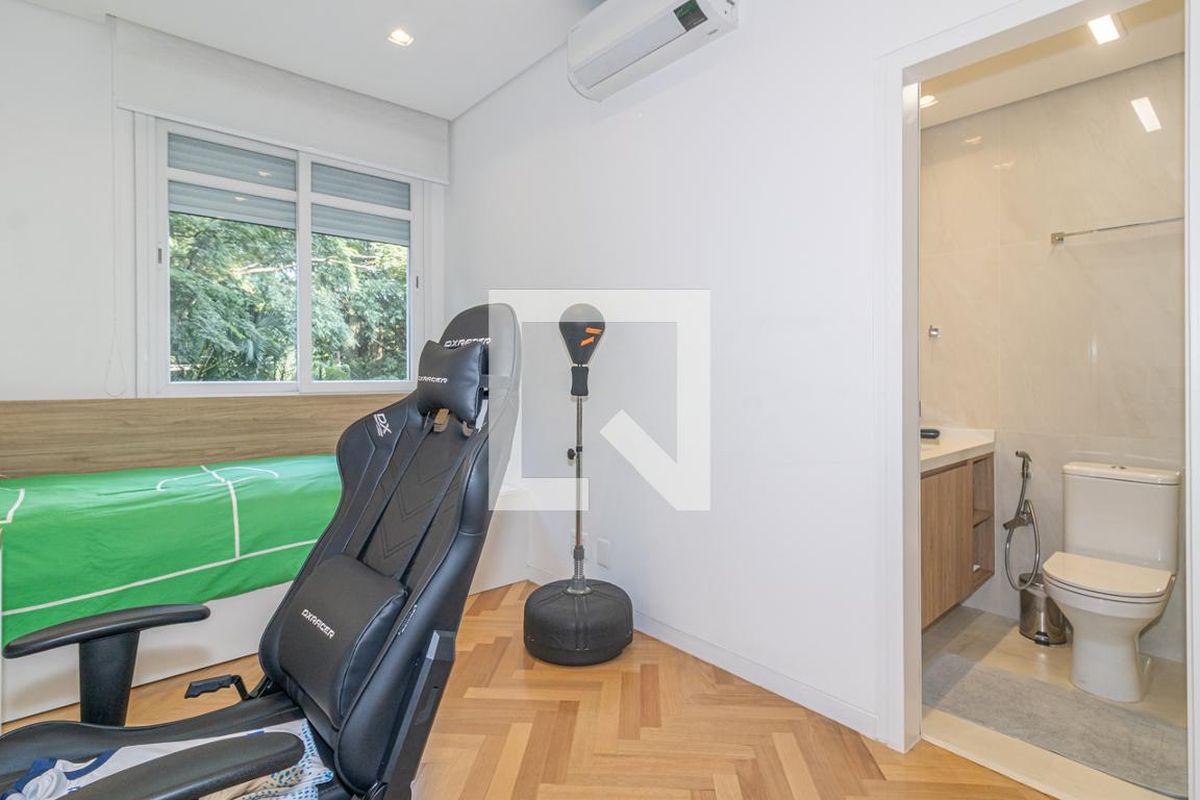 Apartamento, 3 quartos, 194 m² - Foto 32