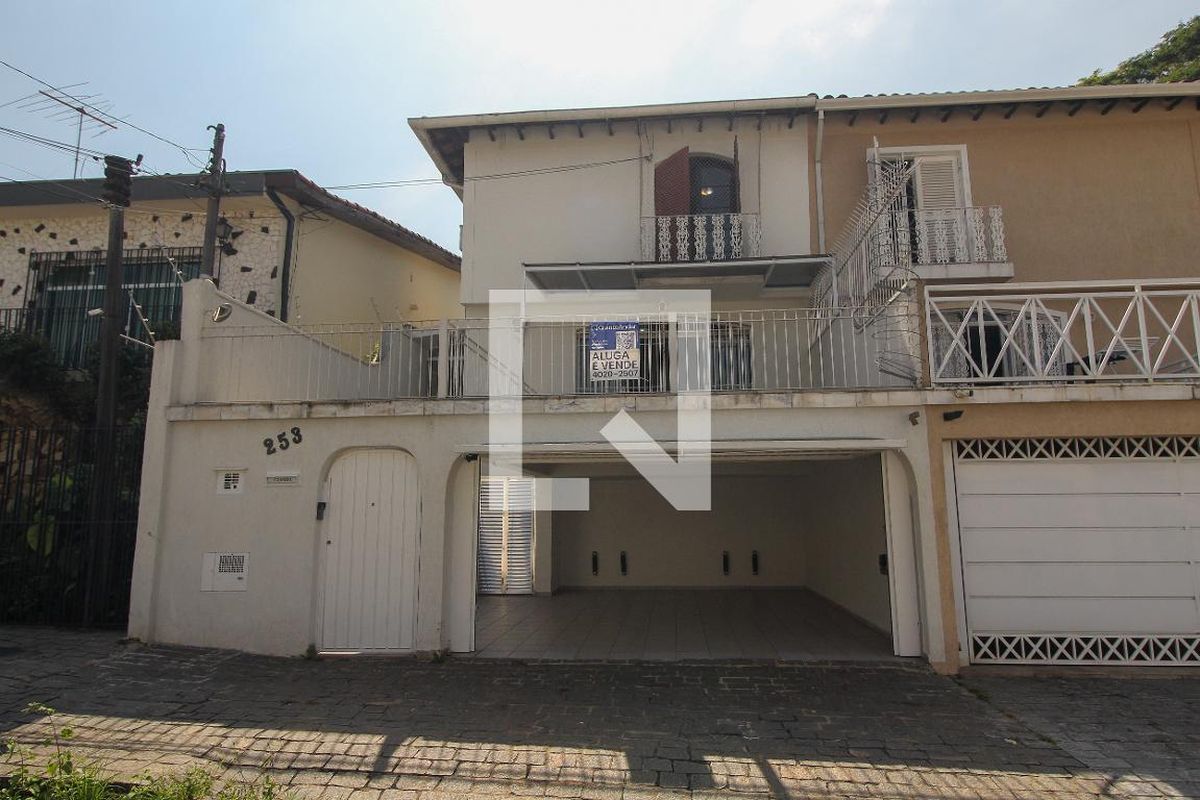 Casa, 3 quartos, 230 m² - Foto 35
