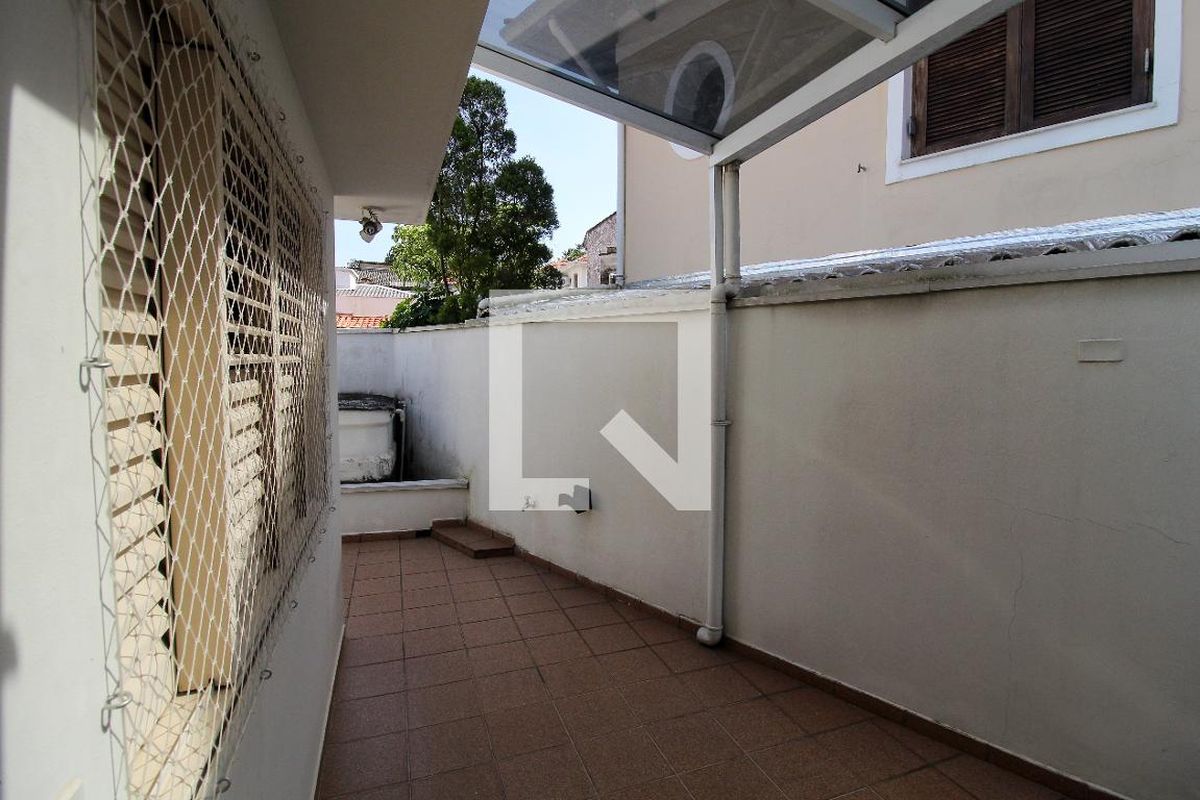 Casa, 3 quartos, 230 m² - Foto 31