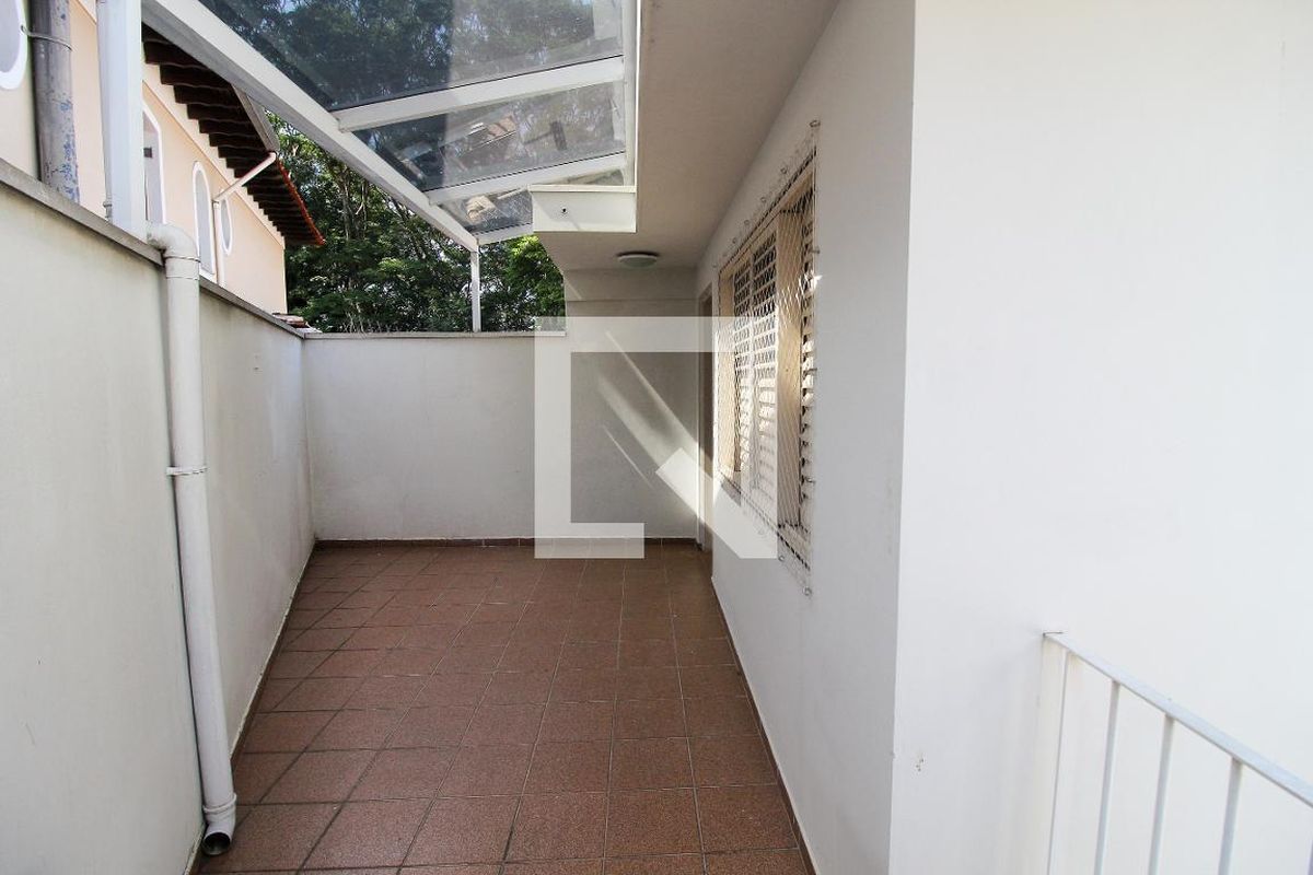 Casa, 3 quartos, 230 m² - Foto 32