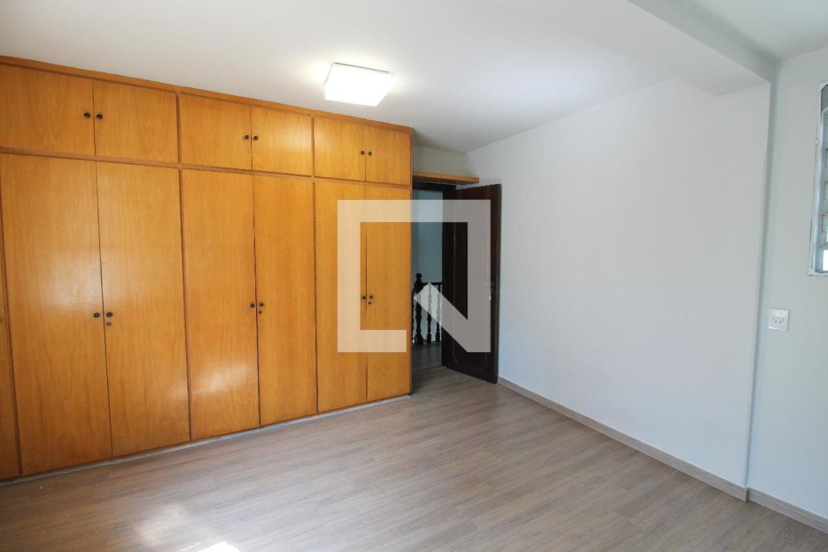 Casa, 3 quartos, 230 m² - Foto 25