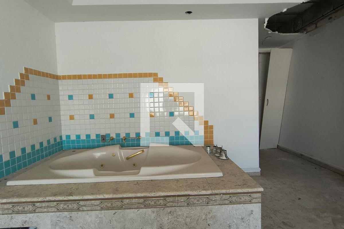 Cobertura, 3 quartos, 223 m² - Foto 26