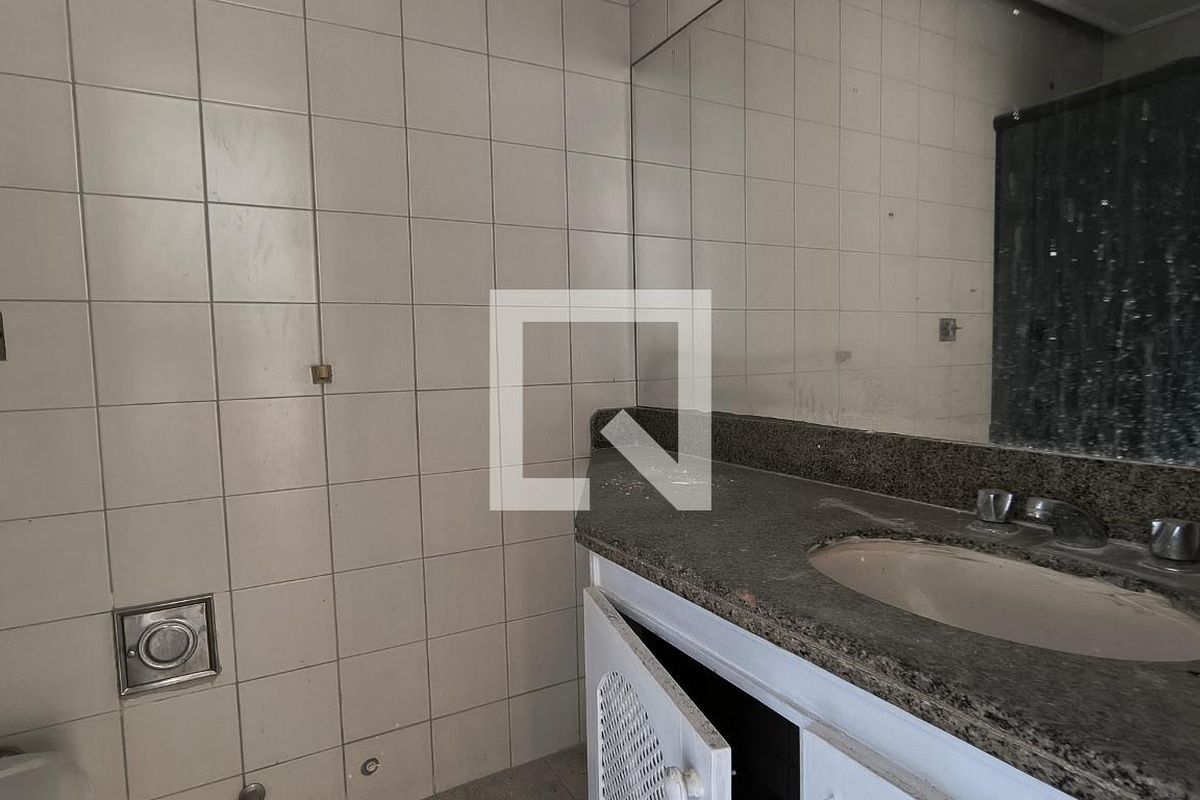 Cobertura, 3 quartos, 223 m² - Foto 8