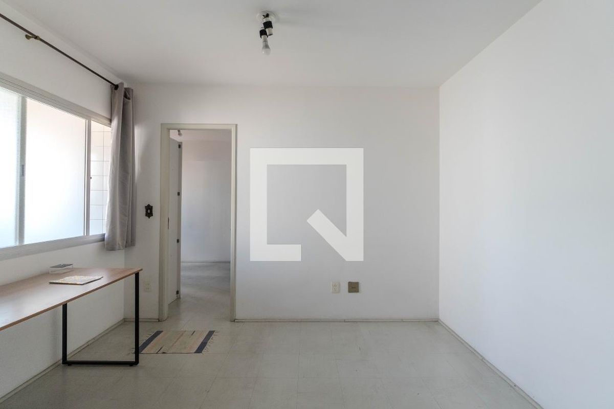 Apartamento, 1 quarto, 33 m² - Foto 2