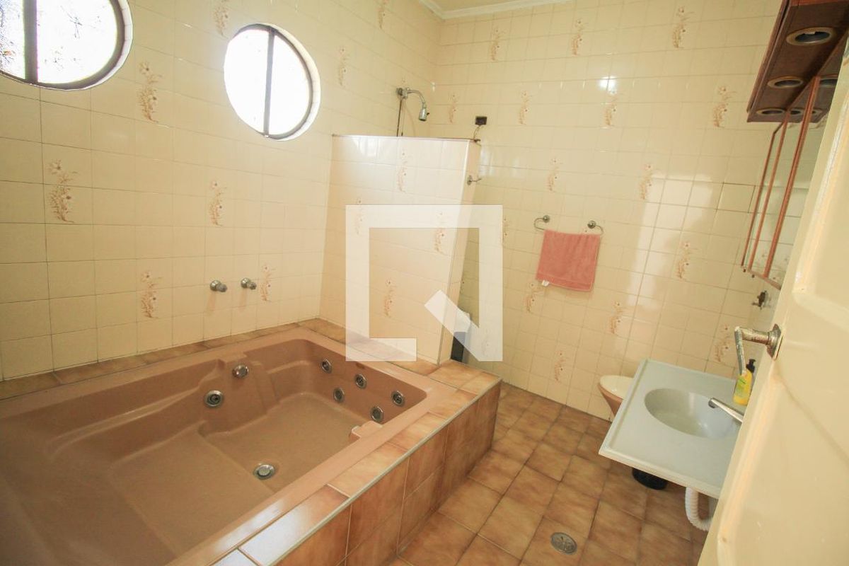 Casa, 2 quartos, 221 m² - Foto 16
