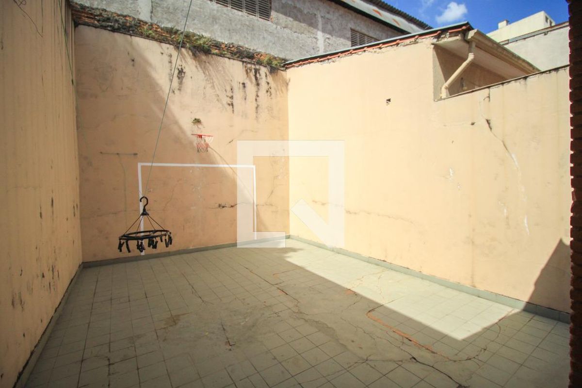 Casa, 2 quartos, 221 m² - Foto 47