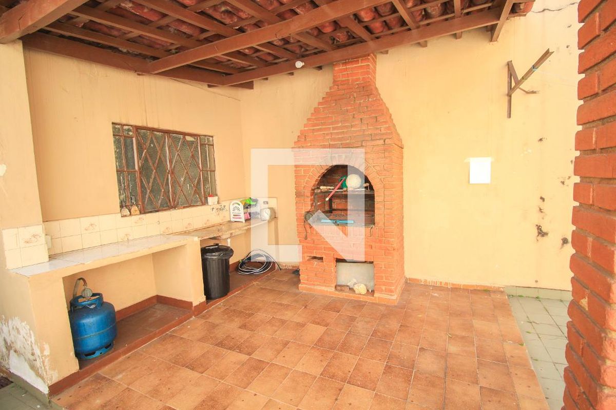 Casa, 2 quartos, 221 m² - Foto 44