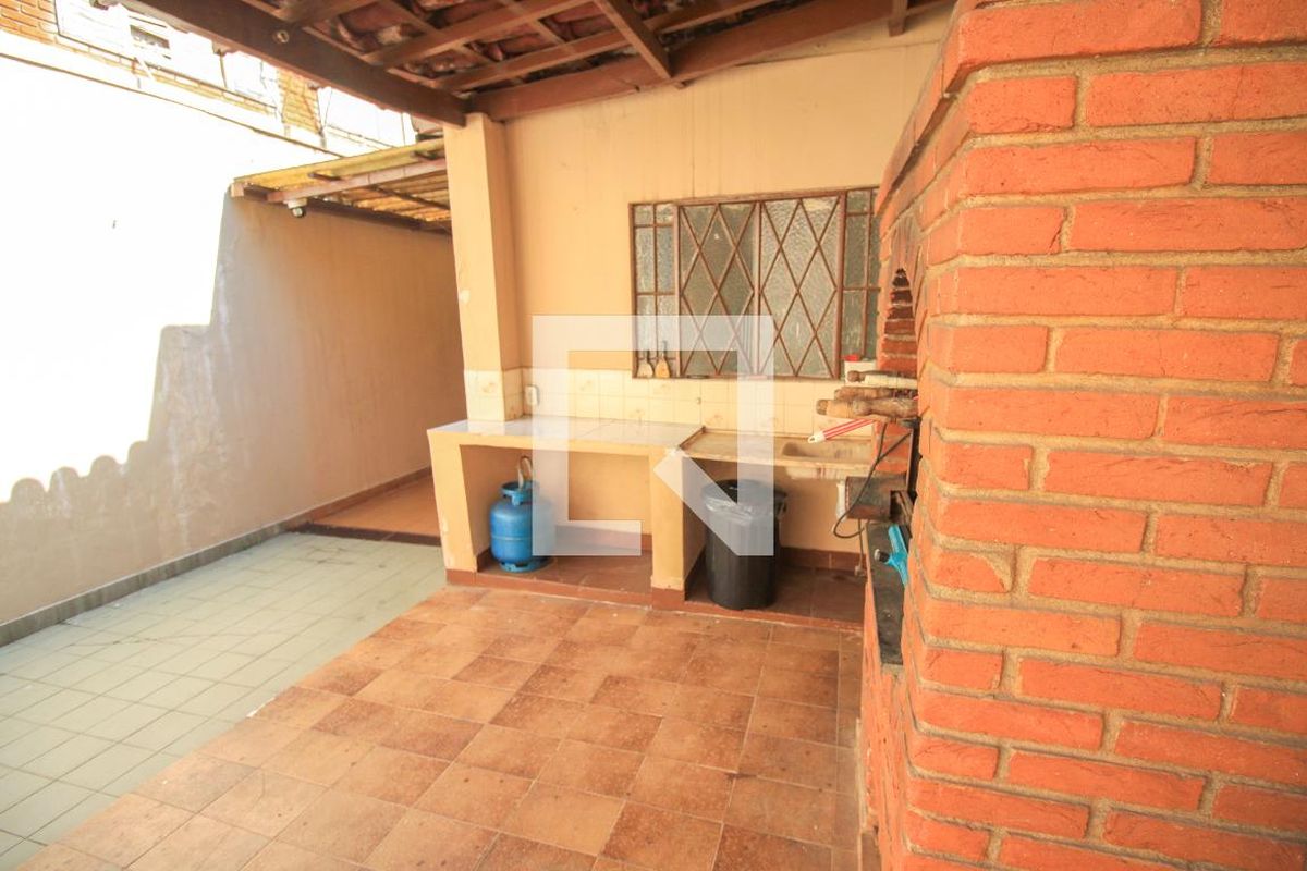 Casa, 2 quartos, 221 m² - Foto 46