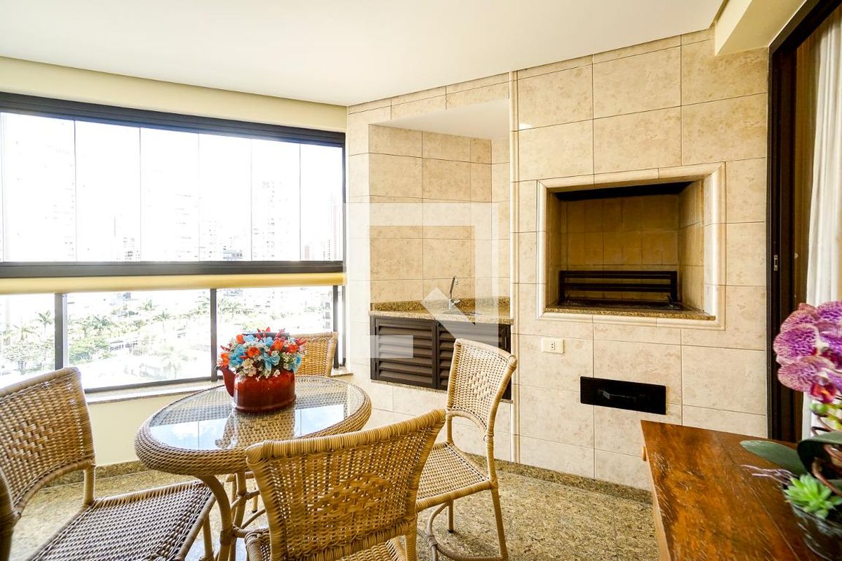 Apartamento, 4 quartos, 250 m² - Foto 22
